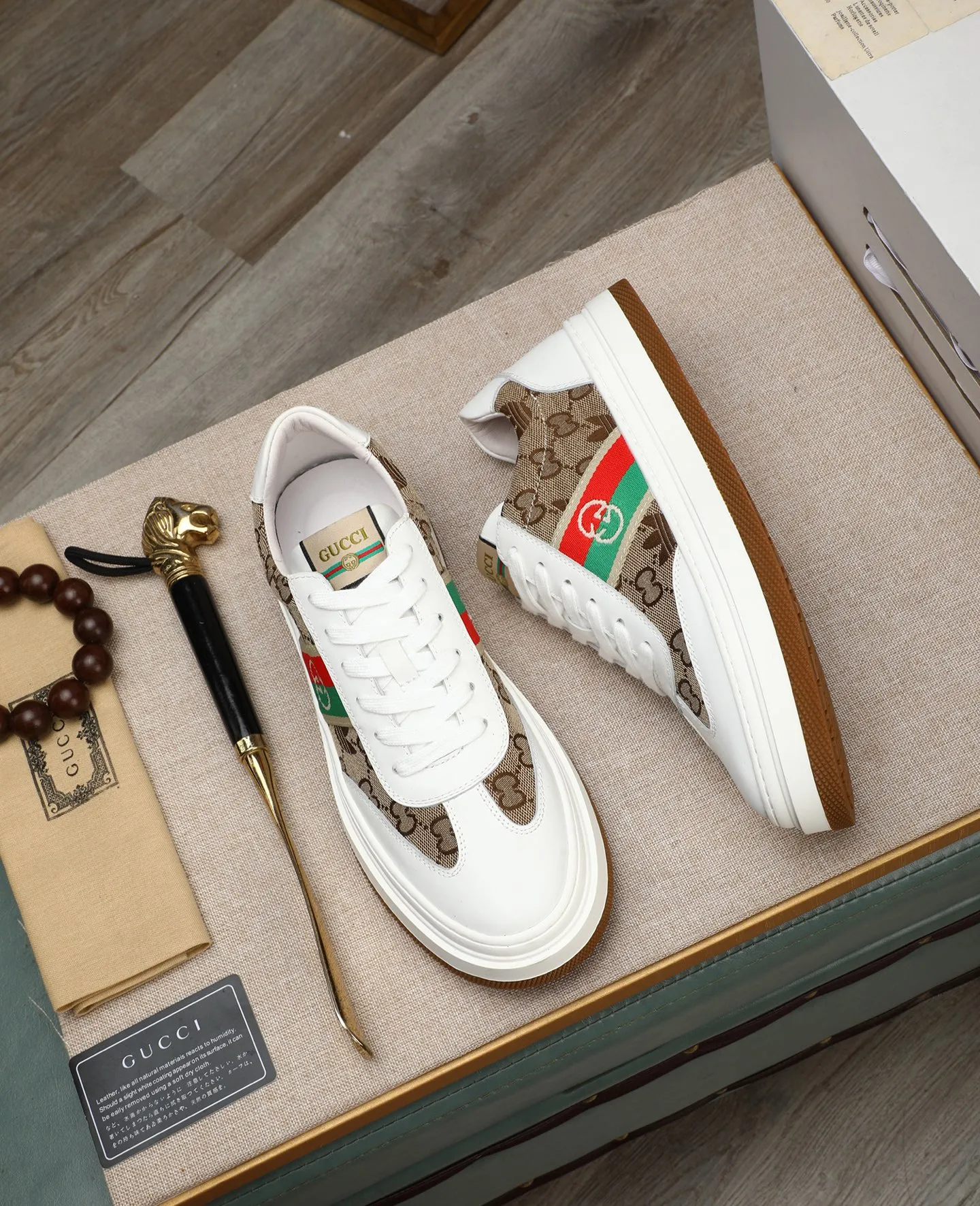 Men's shoes 💰420 GUCCI🔍🔍The latest model is available at the counter simultaneously. Original calfskin imported from Italy, genuine leather lining, (high-end, extravagant and classy) with exquisite workmanship. Sole: Original sole provided by the original factory. ⚠Exclusive double-layer movable molded sole is super comfortable⚠. Photographed in real life. 🎬The real thing is better. 🔍🔍"High quality·Follow the order" code number 38-44